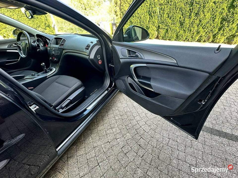 Opel Insignia Sports Tourer Opel Insignia Sports Samochody osobowe Wrocław