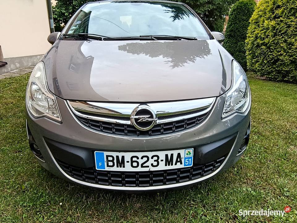 Opel Corsa 14 90 bęzyna bez turbo