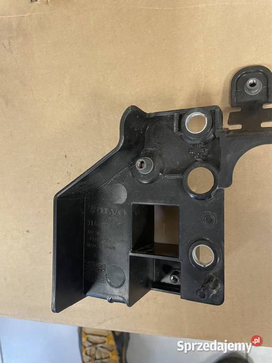 Volvo xc40 mocowanie 31469370 LH osobowe Kozubszczyzna