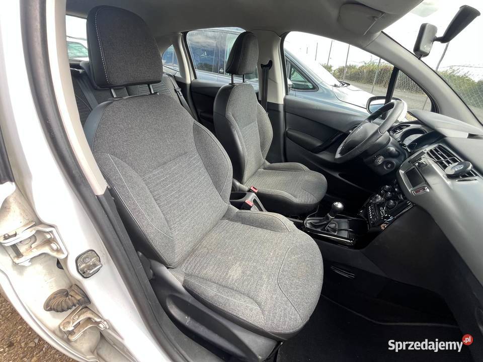 CITROEN C3 II 10 PureTech 68 Confort DY996 Rok produkcji 2015 C3 Wrocław
