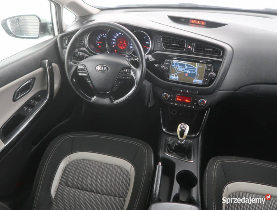 Kia Ceed 16 CRDi światła do jazdy dziennej Bielany Wrocławskie