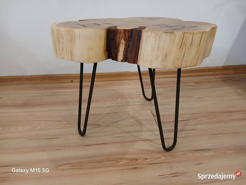 Stolik kawowy z akacji