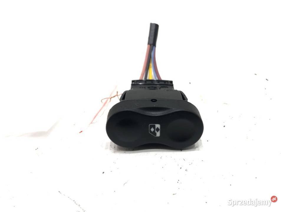 PRZEŁĄCZNIK SZYB DACIA DUSTER 1018 Hatchback sprzedam