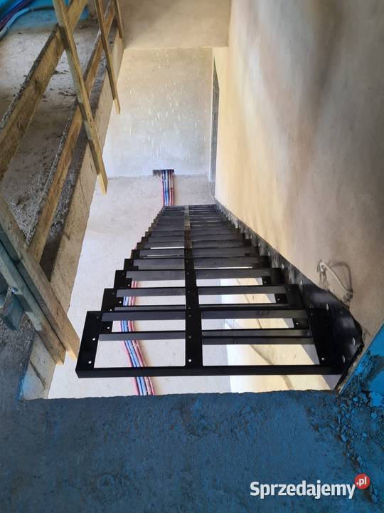 Konstrukcja schodów półkowych na wymiar Tczew