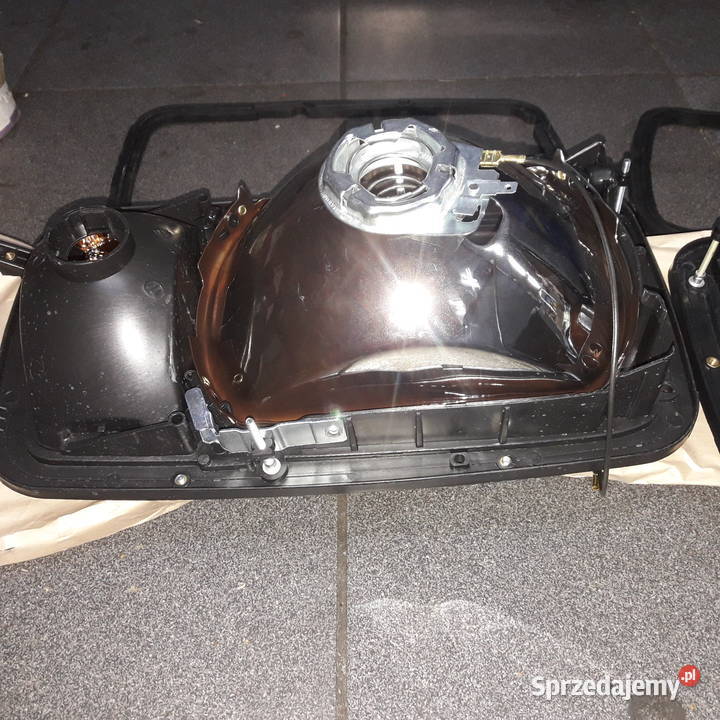 Reflektor Mercedes Lampa przód SK 1834 1922 1838 Prawe Częstochowa