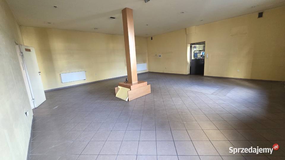 Lokal usługowy 70 m parter centrum wysoki sufit Olesno sprzedam