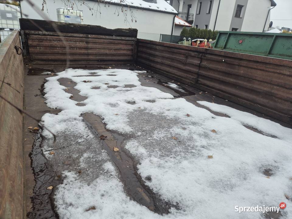 Przyczepa rolnicza D35 kaczka wywrotka dwuosiowa małopolskie Bucze