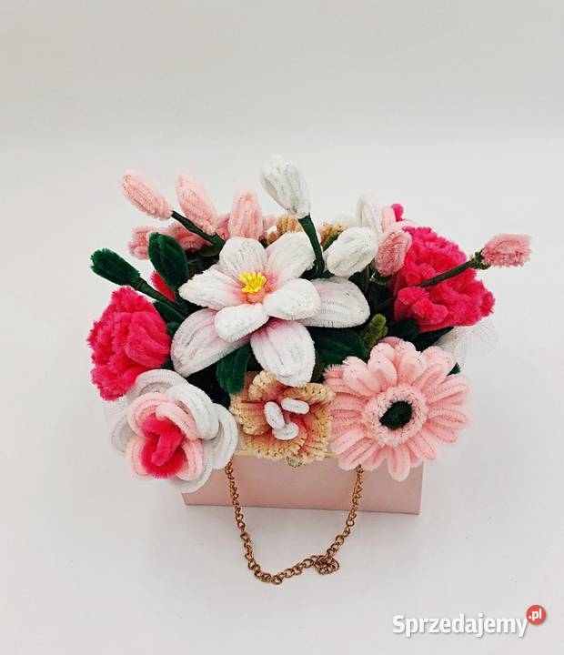 Flower box bukiet kwiatów kompozycja kwiatowa Kompozycje kwiatowe Trzebnica