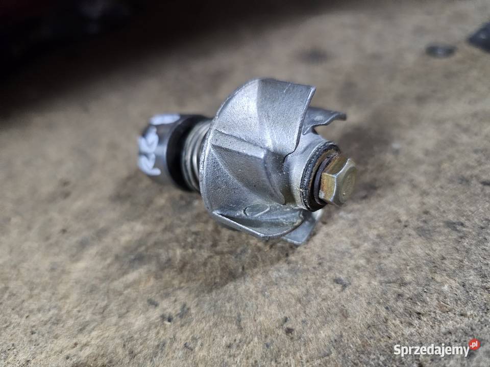 Suzuki RG80 wałek pompy wody pompa wody RG 80