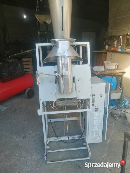 Maszyna pakująca robi paczki Międzylesie
