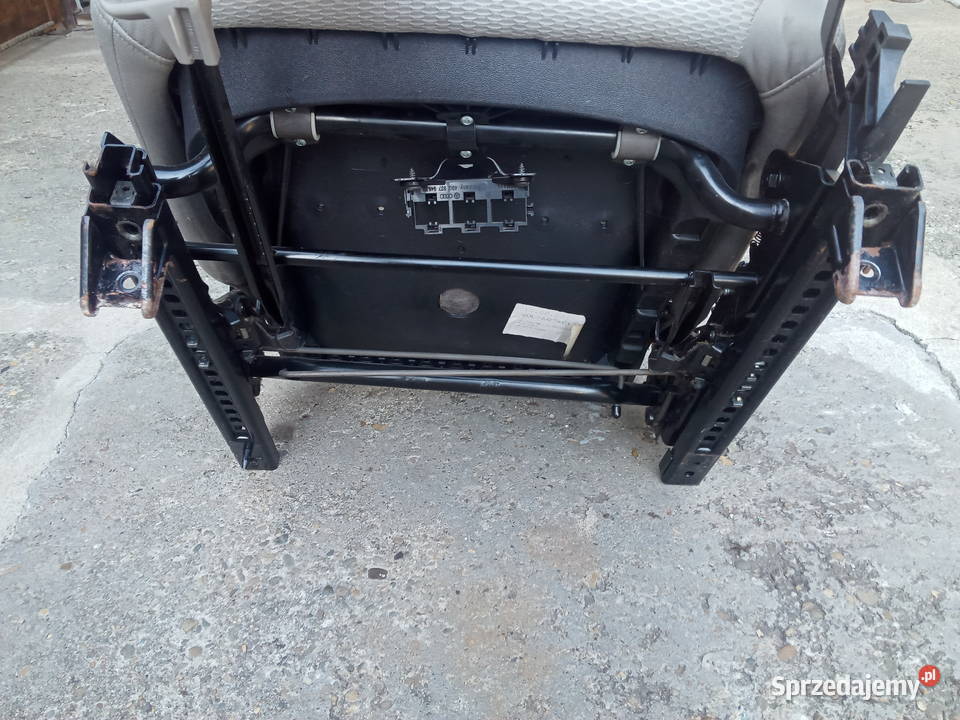 Audi A2 Fotel Siedzenie kierowcy Lewy Jasny osobowe Dębica