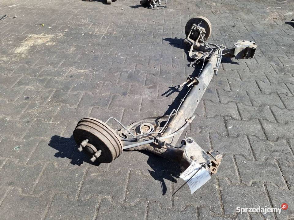 BELKA SANKI TYŁ NISSAN NOTE