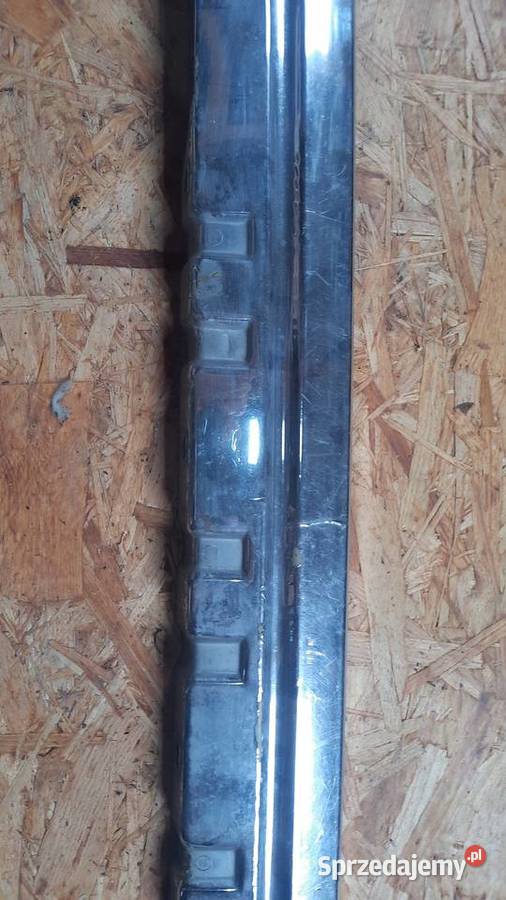 Listwa audi 200 20v avant tył 445 807 443 E