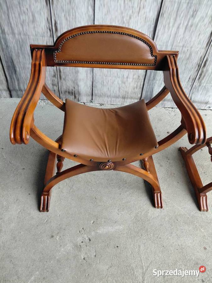 Stary fotel rzymski włoski 2 sztuki 306 Byczyna