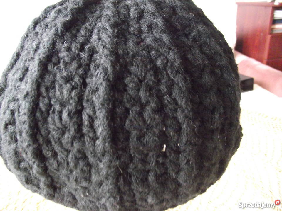 CZARNA CIEPŁA CZAPKA autorskie wykonanie Piła
