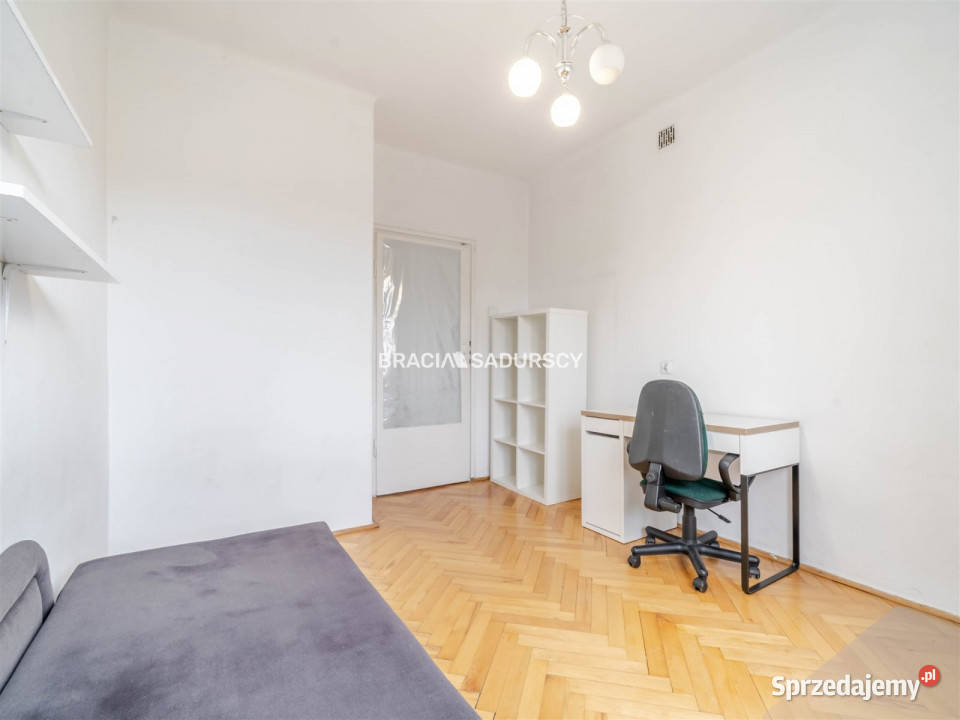 Mieszkanie 5951m2 3pok Kraków Adama Staszczyka blok