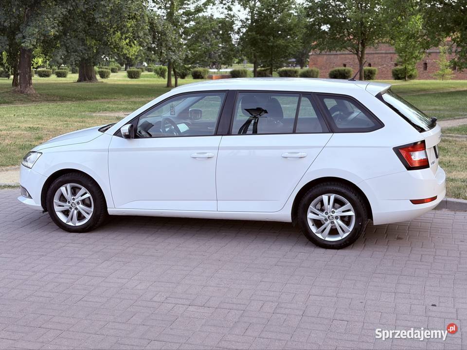 Skoda Fabia 3 III 2020 10 TSi 110 manualna Zamość