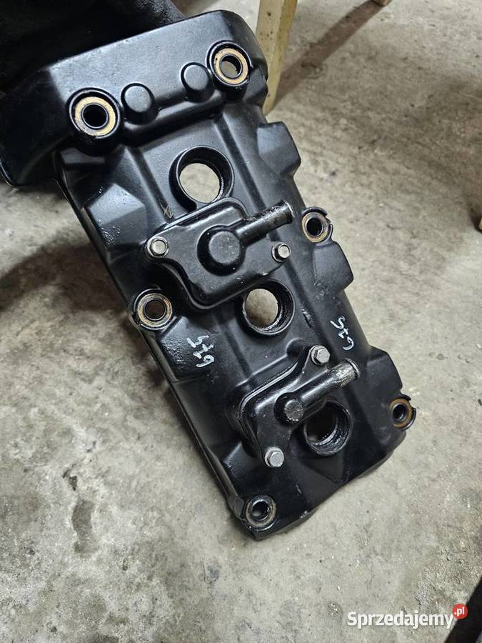 Triumph 675 pokrywa zaworów głowicy dekiel Jelenia Góra