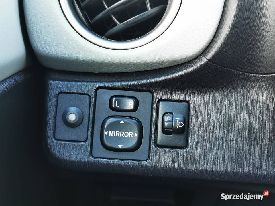 Hybrid 100 74Automat Kamera cofania Nawigacja automatyczna Yaris