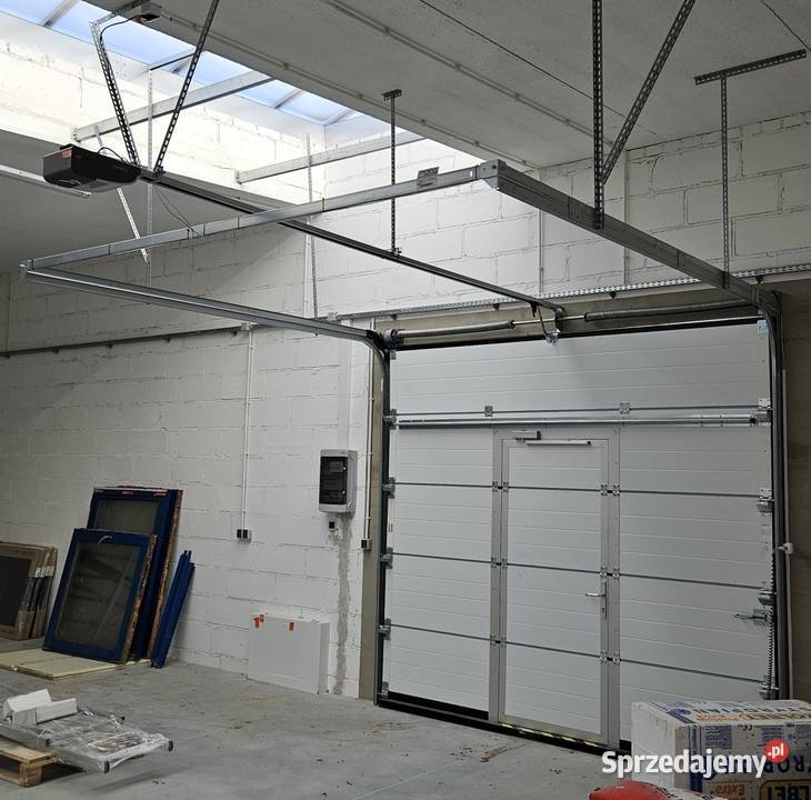 Brama segmentowa przemysłowa automat 3000 x 2800 wielkopolskie Swarzędz sprzedam