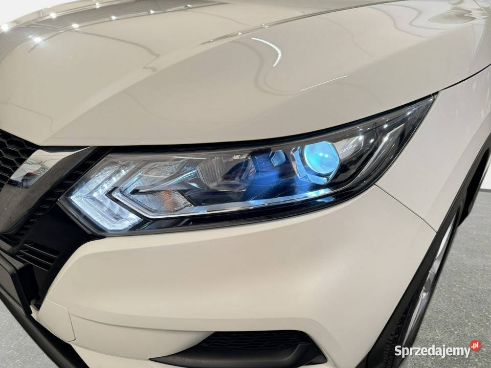 Nissan Qashqai 12DIGT 116 M6 20172018 r salon Myślenice