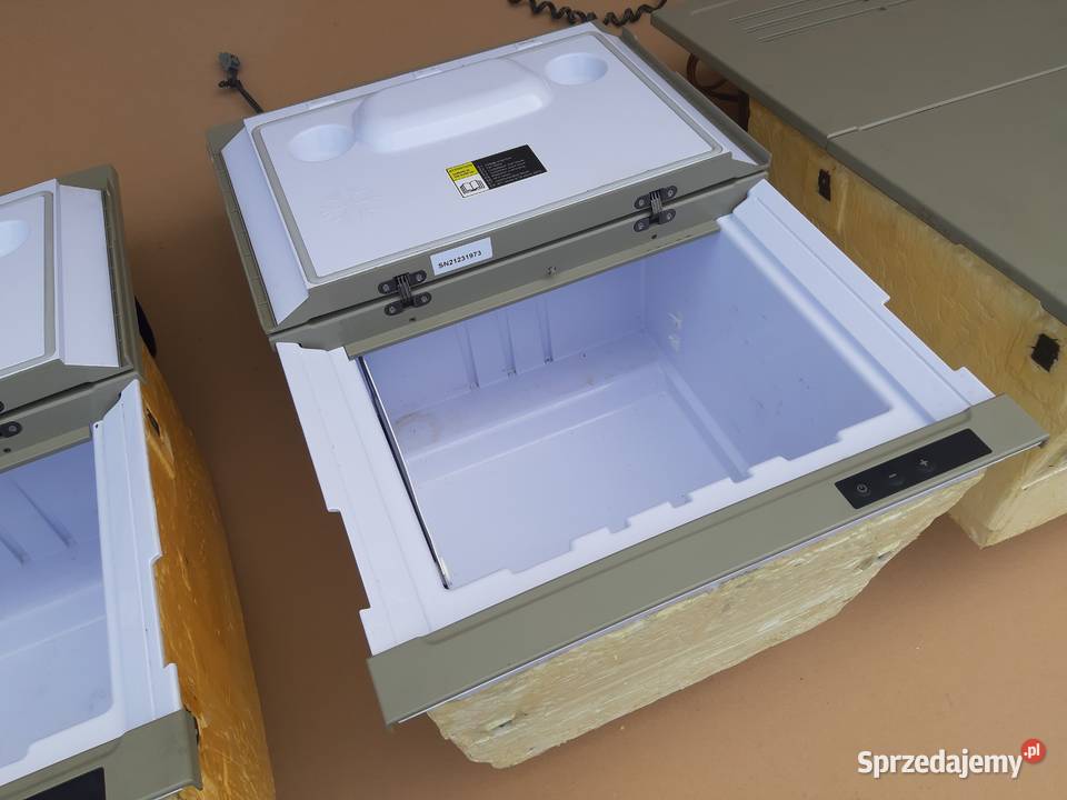 VOLVO FH4 LODÓWKA 24V 34 LITRY 82212505 Bieleń