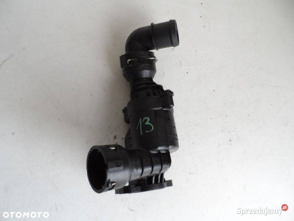 OBUDOWA TERMOSTATU VW AUDI SEAT SKODA 04L121111H