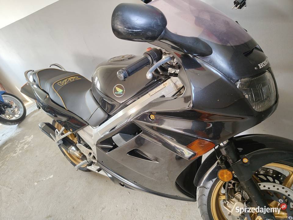 Honda VFR 750 rc36 94r ładna V4 Zamch