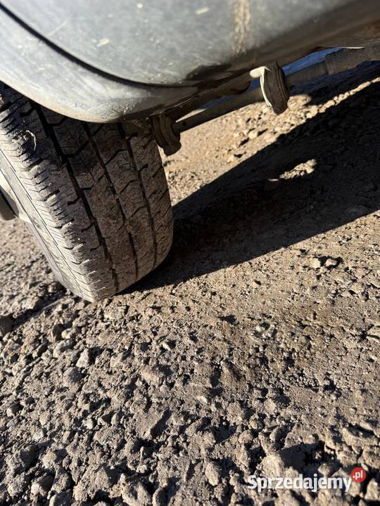 Iveco Daily 35C15 DOKA 7 Osób Wywrotka 30 Hak Wrocław