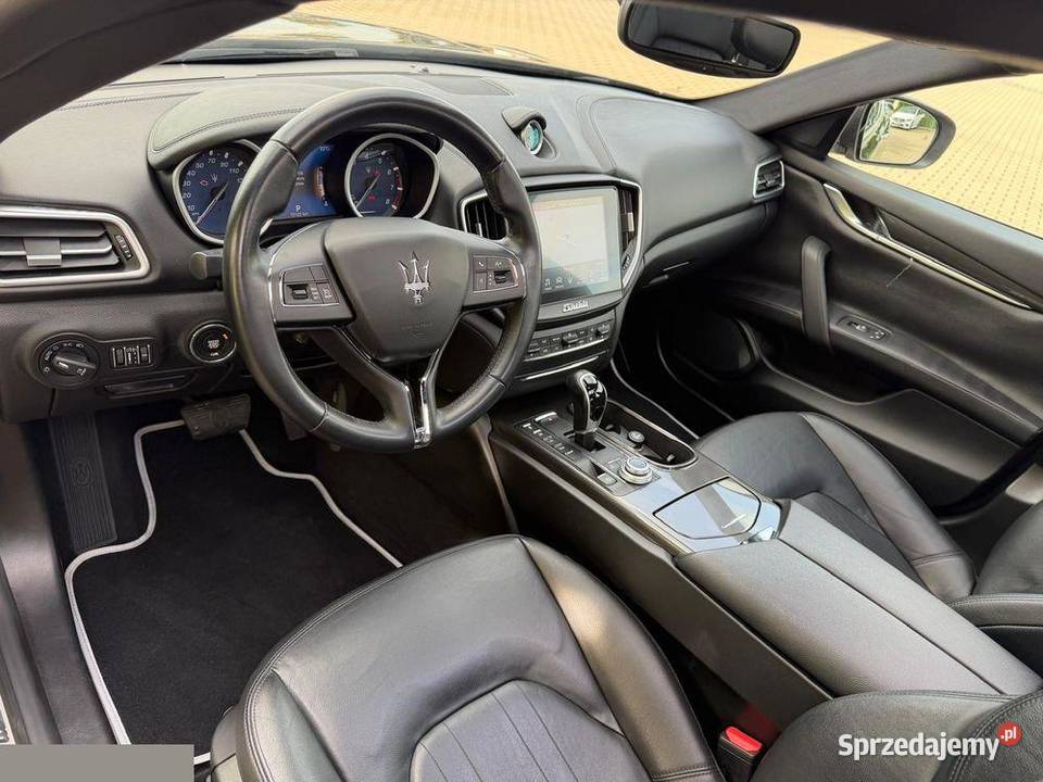 Maserati Ghibli GranSport30 benzyna 350 2018r 2979cm3 Krotoszyn