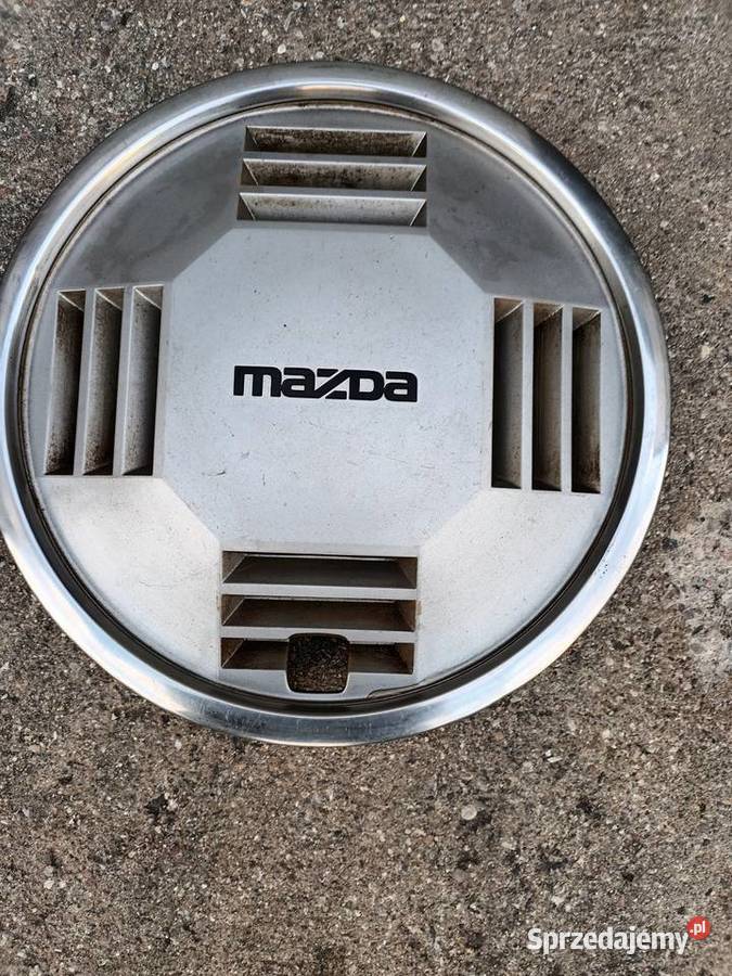 Mazda 323F i 323 kołpak i lampy tylne Chojnice