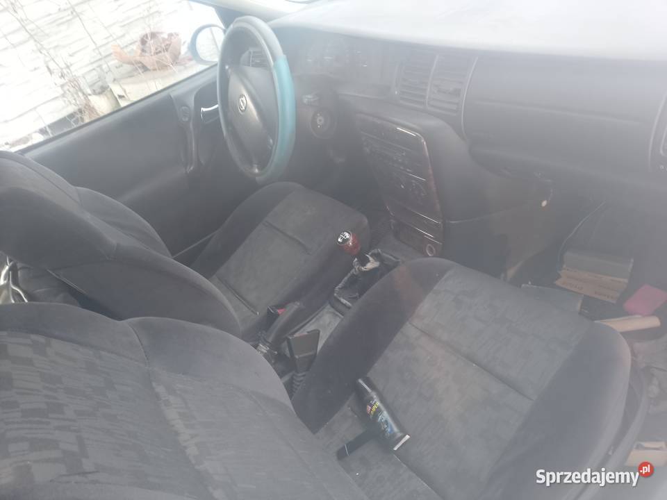 Opel Vectra B 16 16V LPG na części Samochody na części warmińsko-mazurskie Górowo Iławeckie
