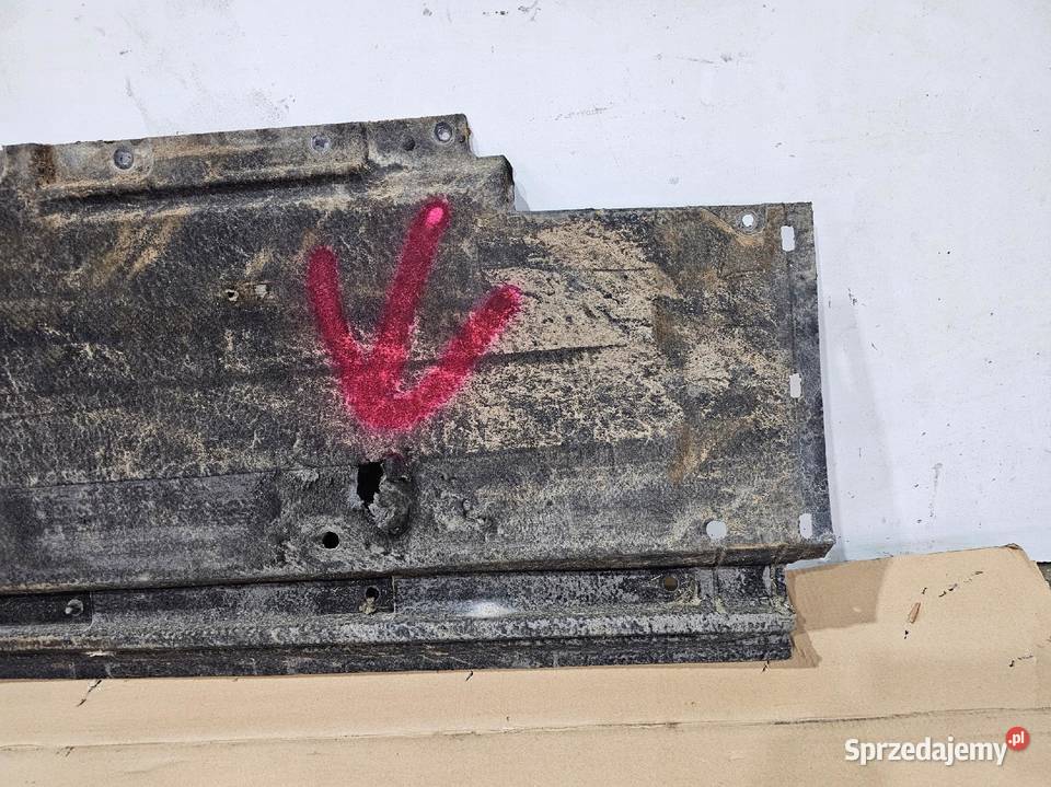 OSŁONA PODWOZIA LEWA AUDI A4 B8 LIFT 8K0825207D śląskie