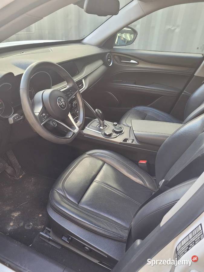 Alfa Romeo Stelvio produkcji 2018r silnik 20 Rzeszów