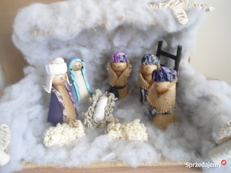 szopka bożonarodzeniowa z figurkami rękodzieło wielokolorowy Koszalin