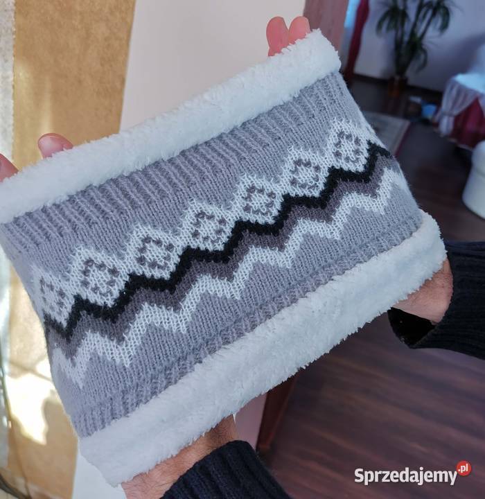 Zimowa ciepła czapka z szalikiem kominem sprzedam