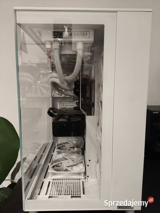 Komputer gamingowy Ryzen 7 7800X3D RTX 5060 Ti