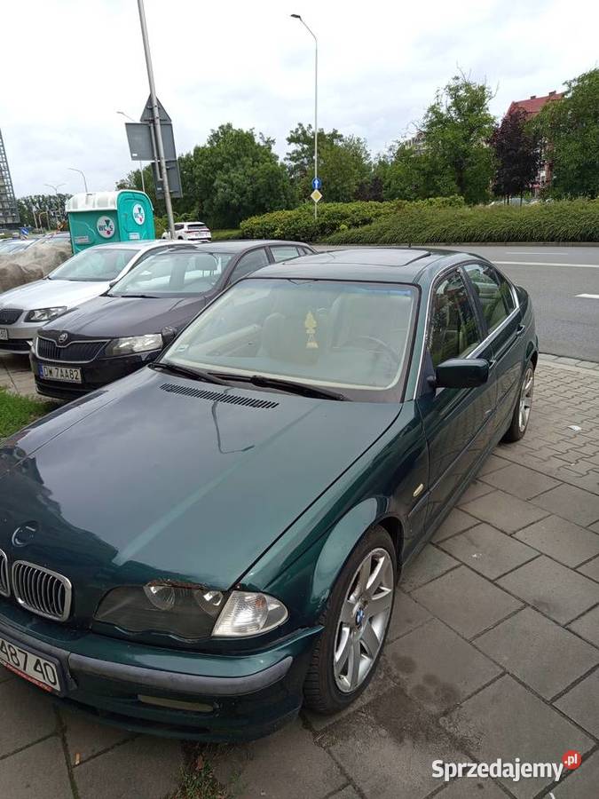 BMW E46 328 sedan