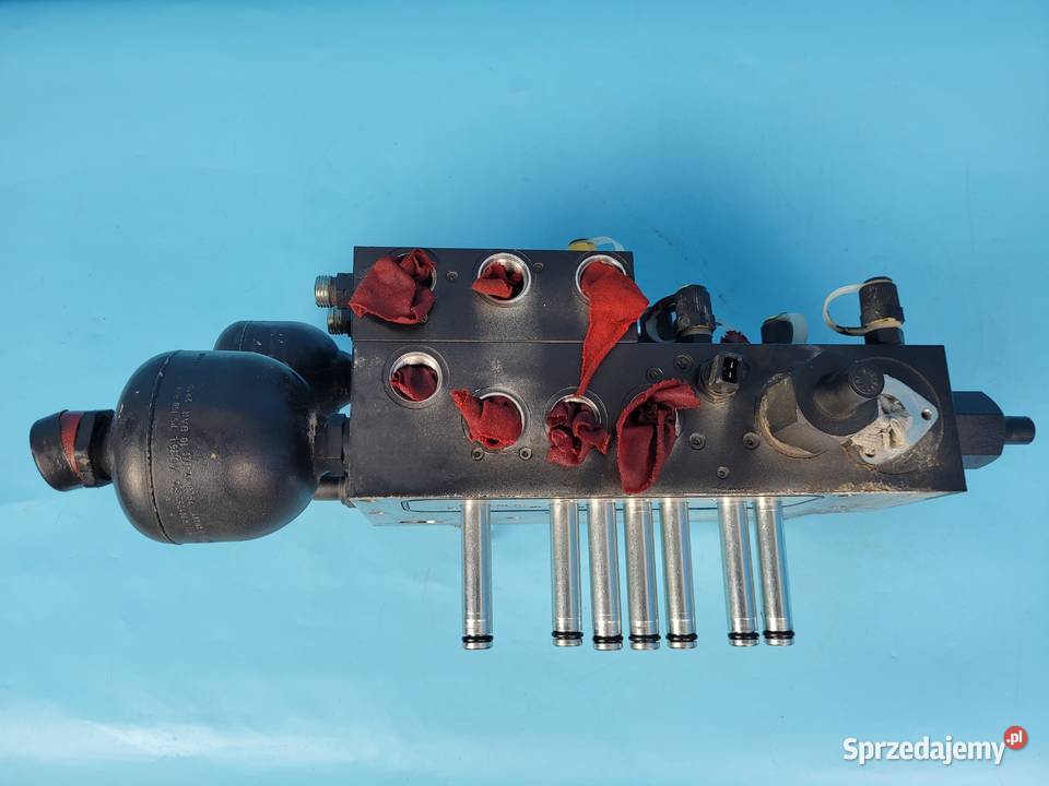 DEUTZFAHR 6130 TTV ZAWÓR PRZEKŁADNI 00201474430