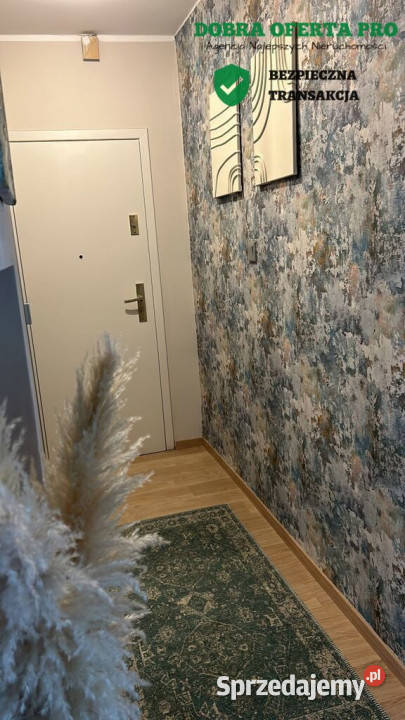 3 pokoje z oddzielną kuchnią i balkonem Sprzedaż