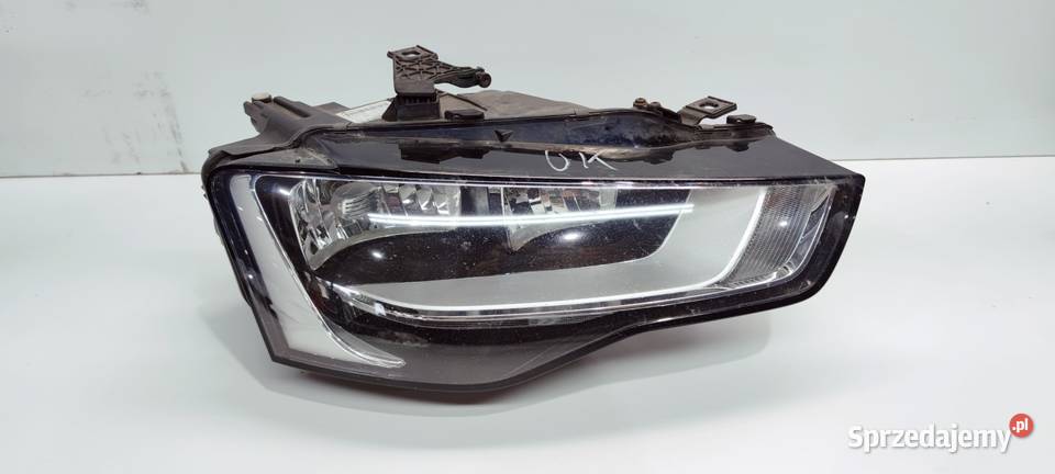REFLEKTOR LAMPA PRZEDNIA PRAWY PRZÓD AUDI A5 8T Przystajń