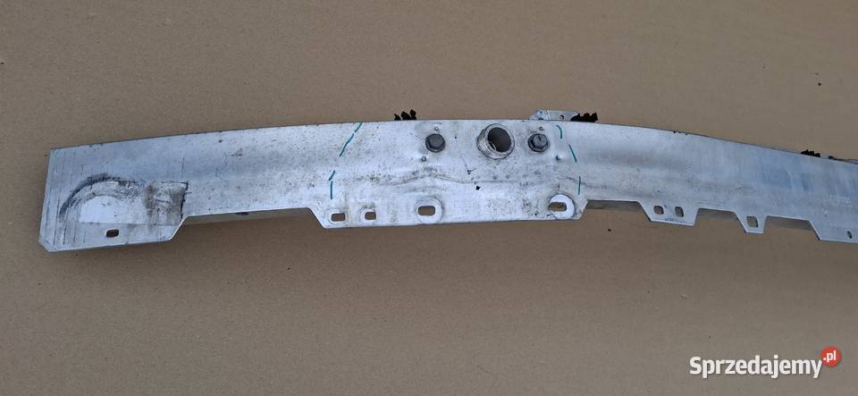 MERCEDES EKLASA W213 BELKA POD ZDERZAK PRZÓD Bieleń