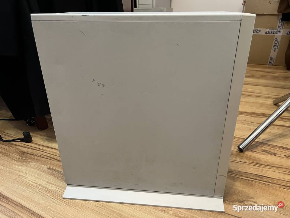 Zabytkowy komputer PC MaxData Artist Pentium III małopolskie Brzana