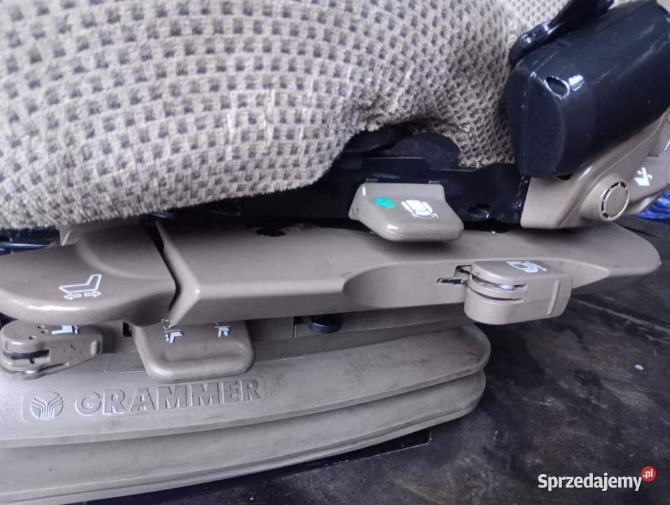 Fotel siedzenie pneumatyczne John Deere msg John Deere Bukowiec