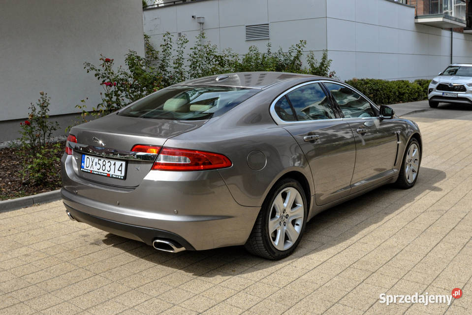 Jaguar XF 30d 275 2010 r Automat Skóry Wrocław