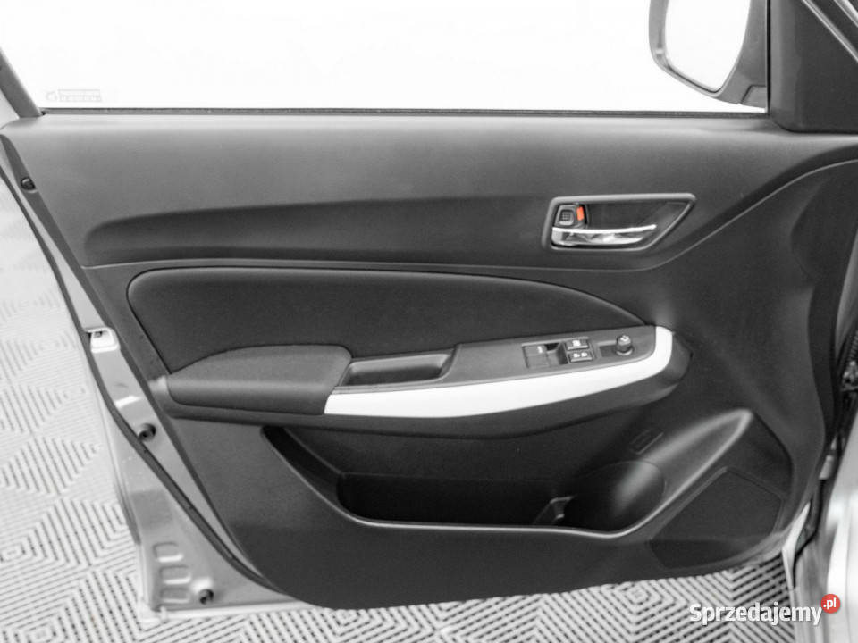 Suzuki Swift JSAAZCA3S0052849512 Dualjet SHVS manualna Swift Gdańsk sprzedam