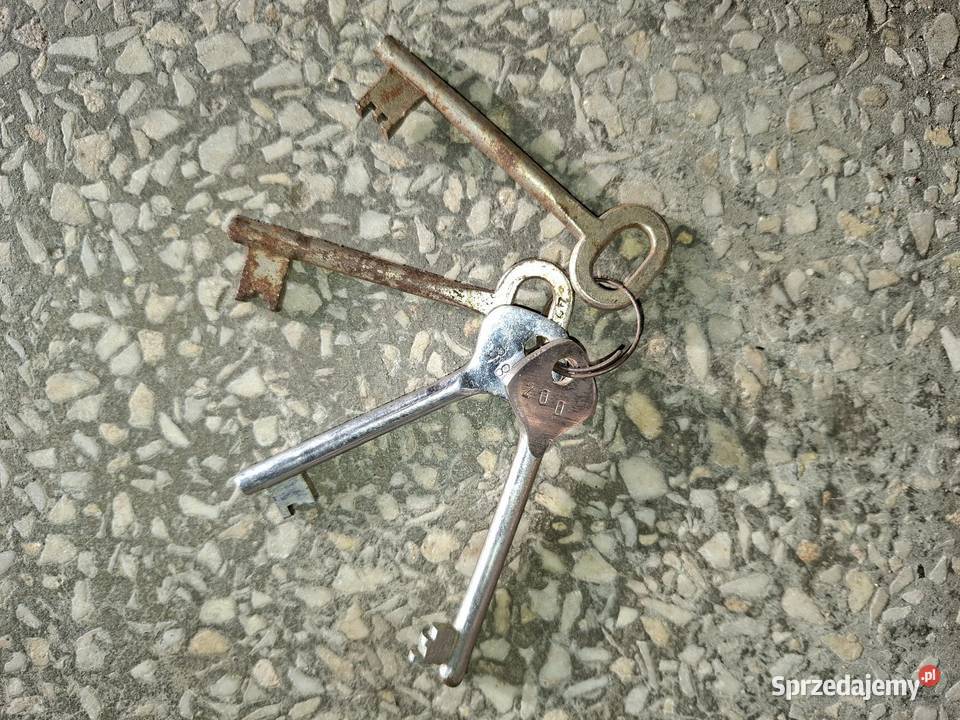 Klucze do starych zamków różne sprzedam