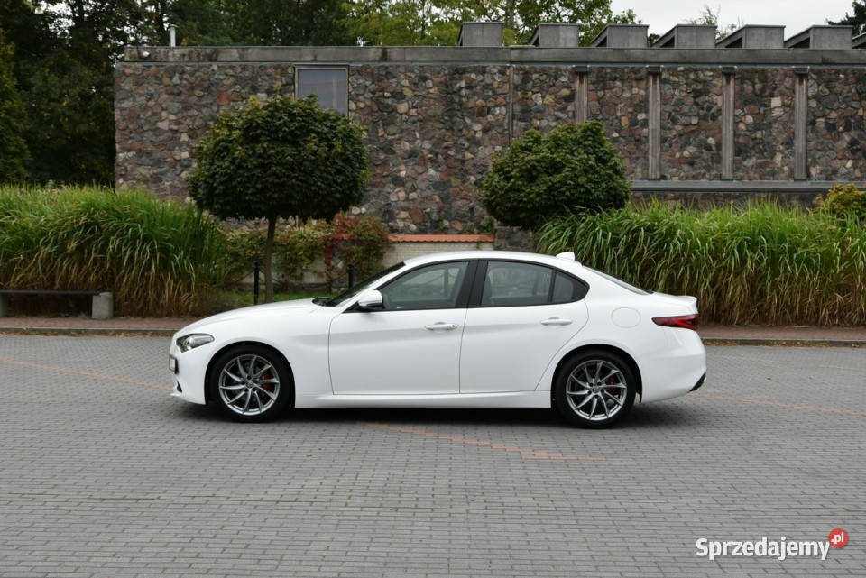 Alfa Romeo Giulia 22d Manual 2018r NOWA 31tkm przyciemniane szyby Kampinos sprzedam