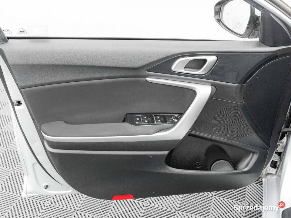 Kia Ceed GD4E95615 TGDI M 2 stref klima Kcof srebrny Kia pomorskie Pępowo