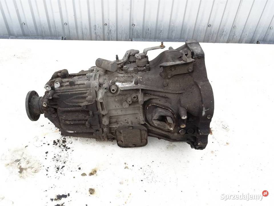 SKRZYNIA BIEGÓW RENAULT TRUCKS 1323301112 osobowe